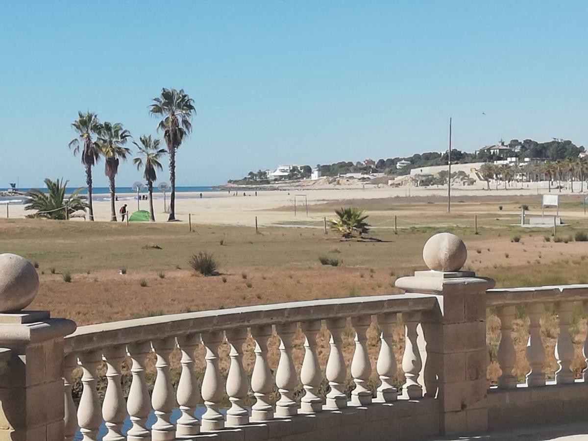 Vilanova-Beach Виланова-и-ла-Желтру Экстерьер фото
